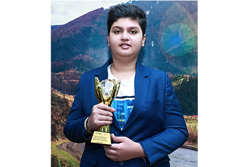 Master Aryen Suresh Kute (Founder & CMD- OAO INDIA) – Globoil Youngest Achiever Of The Year 2021 award